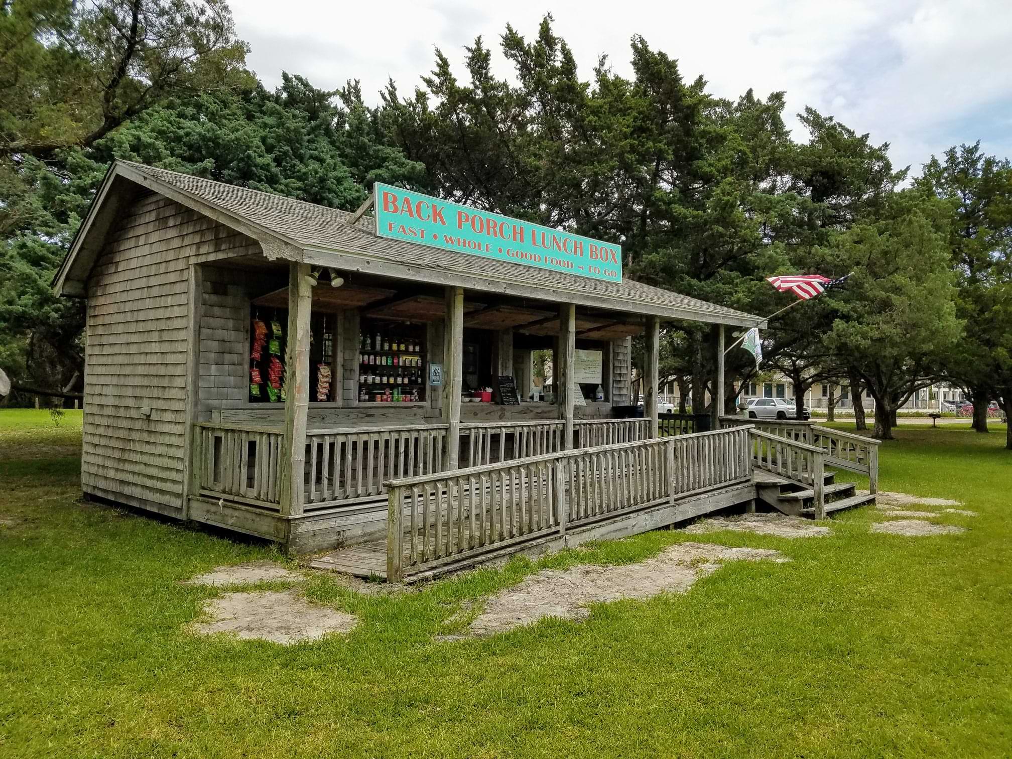 Things To Do Back Porch Lunchbox